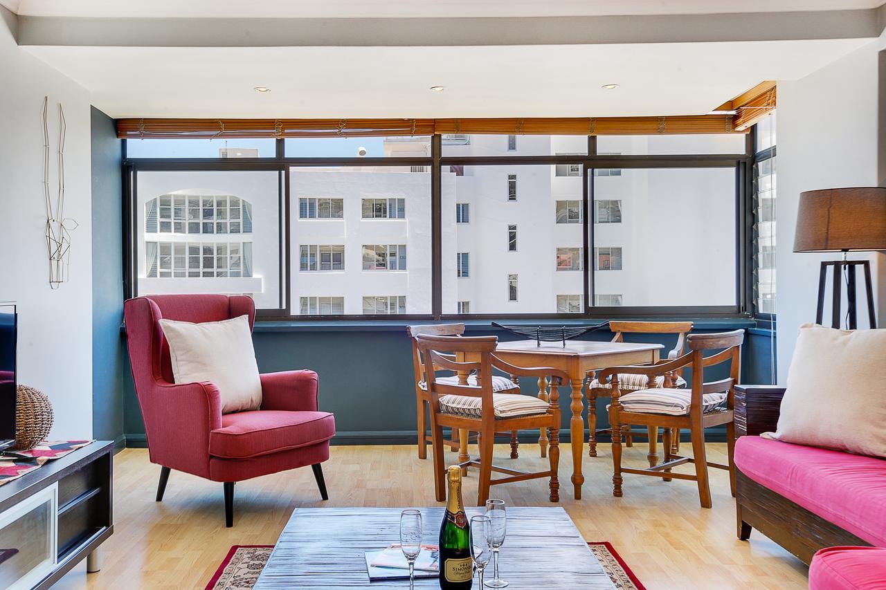Backup-Powered Bantry Bay View 2 Bed Apartment Cape Town Bagian luar foto