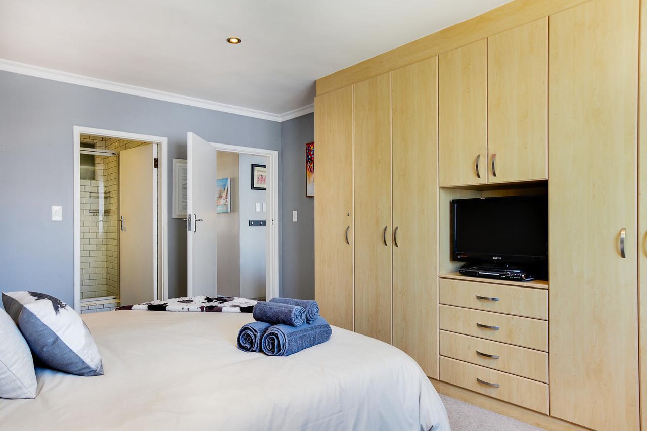 Backup-Powered Bantry Bay View 2 Bed Apartment Cape Town Bagian luar foto