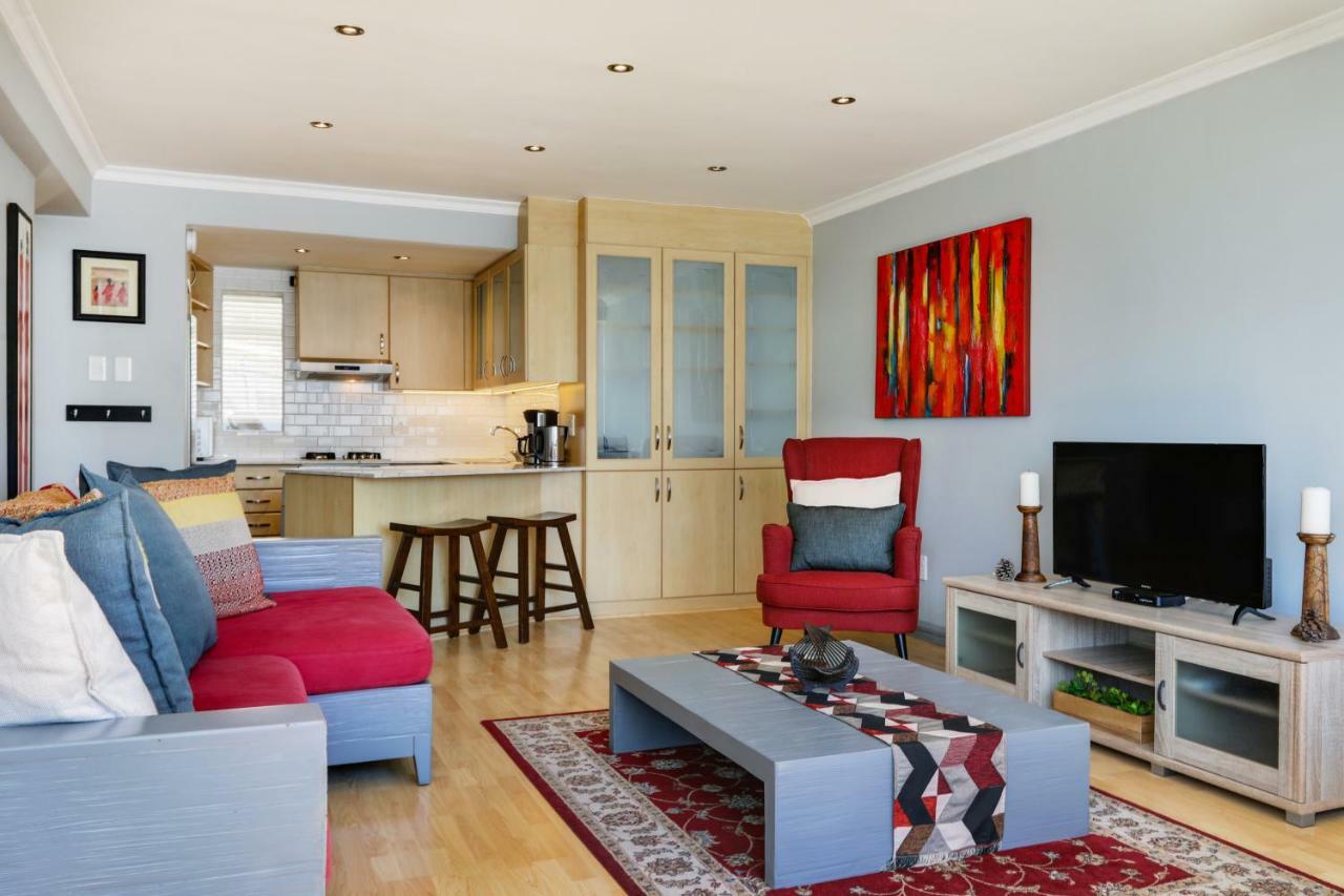Backup-Powered Bantry Bay View 2 Bed Apartment Cape Town Bagian luar foto