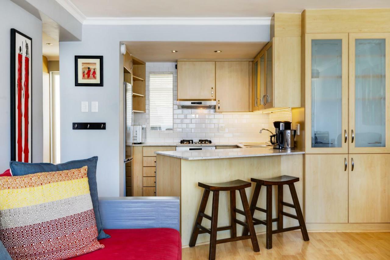 Backup-Powered Bantry Bay View 2 Bed Apartment Cape Town Bagian luar foto